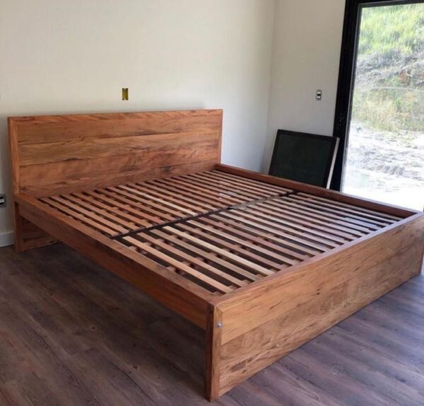 king wooden bed
